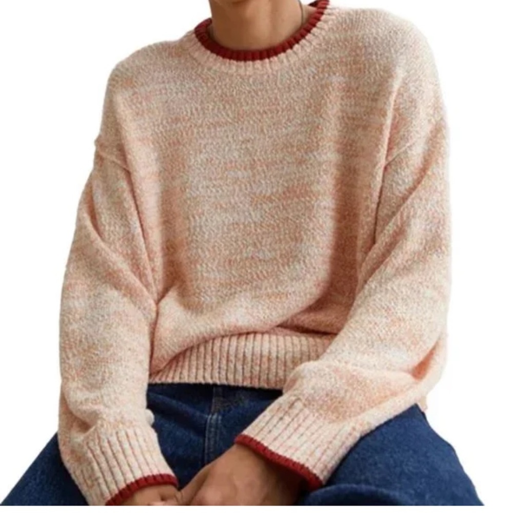 BDG Peach and White Crew Neck Sweater Timeless Knit #133